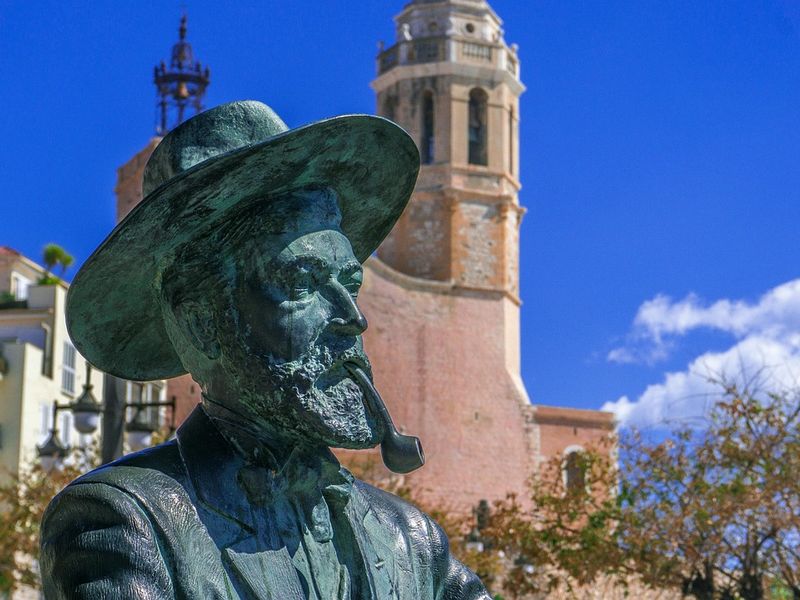 Sitges — Beach, sun and queer tradition