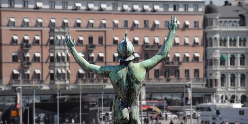 The Branting Monument