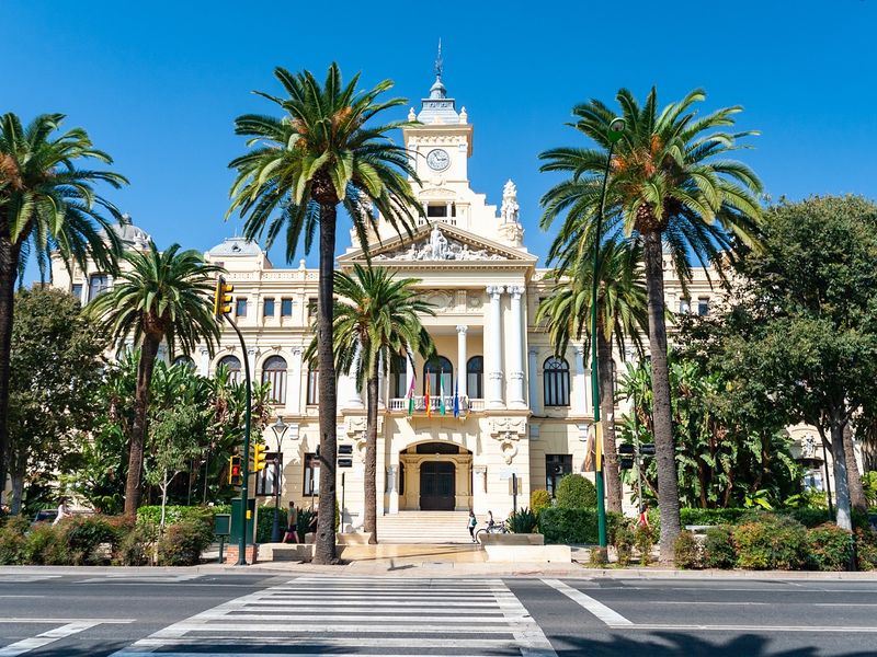 Málaga — Art and Coast on the Costa del Sol