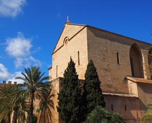 Església de Sant Bartomeu i Santa Tecla