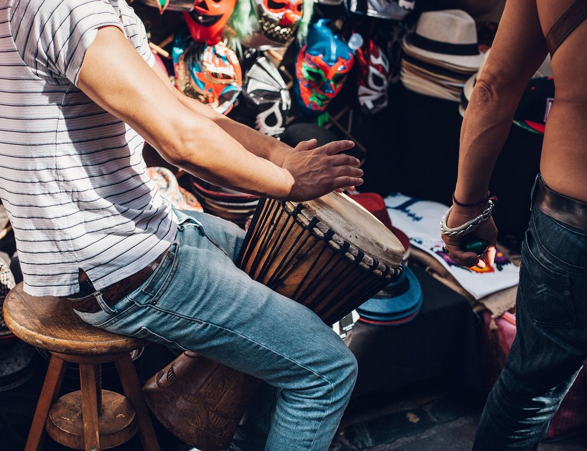 Folsom & Fetisch-Events: Etikette, Dresscode, erstes Mal