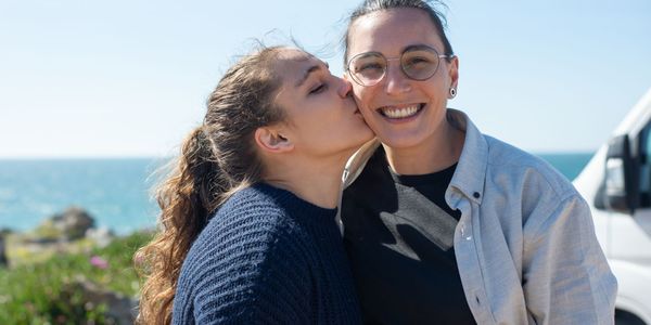 Lesbische Reiseziele & Events: Wo Frauen* feiern