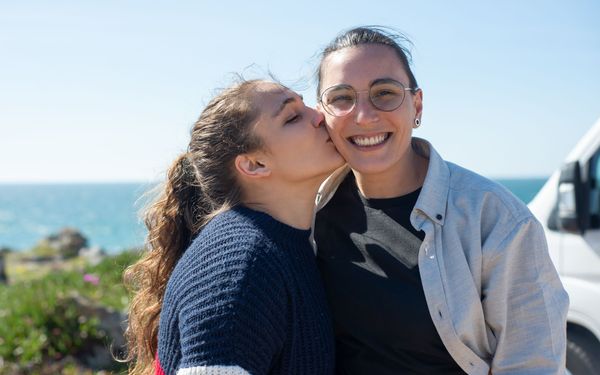Lesbische Reiseziele & Events: Wo Frauen* feiern