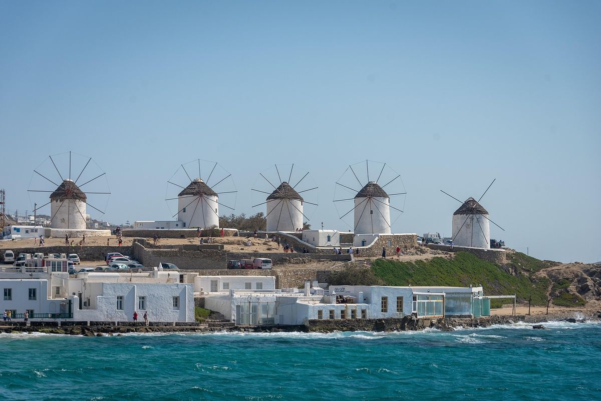 Mykonos vs. Sitges: Which Destination Suits You?