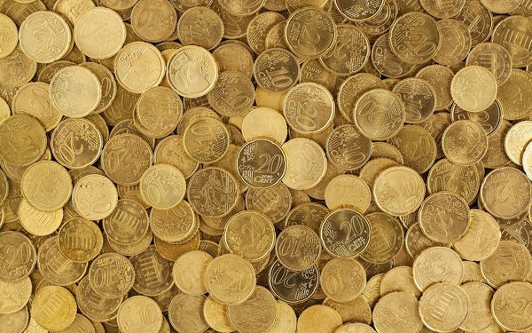 Planning a Realistic Travel Budget for Queer Trips