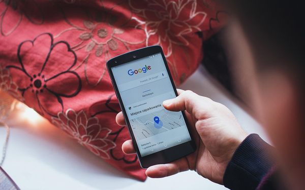 Las mejores apps y herramientas para viajar queer
