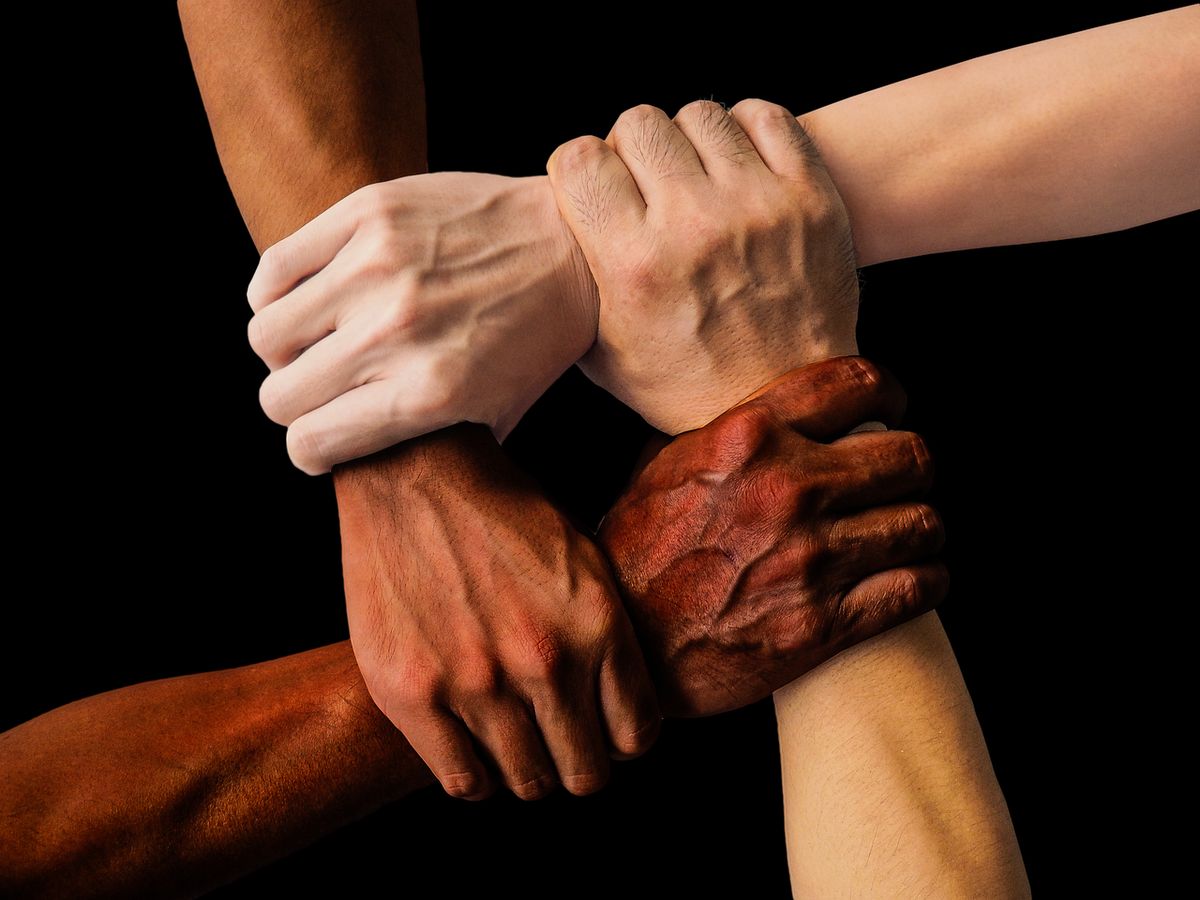 LGBTQ+-Vereine und Gruppen finden