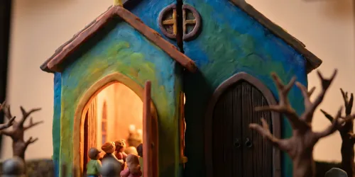 Wie amerikanische Kirchen zu queeren Gläubigen stehen