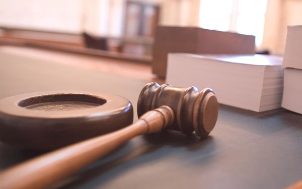 Diskriminierungsschutz im Job: Was das AGG für queere Beschäftigte bedeutet