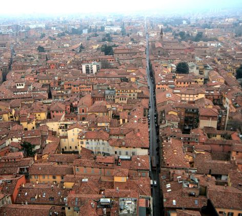 Bologna — Enjoyment and Scene