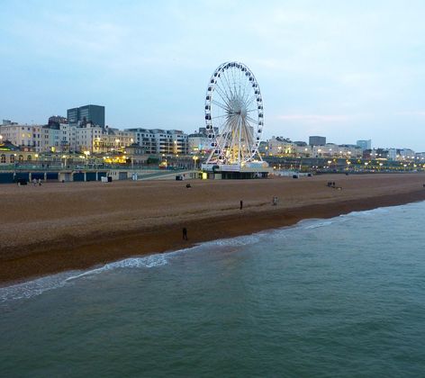 Brighton — Seaside Resort & Scene