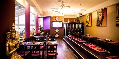 Besser Bar & Lounge